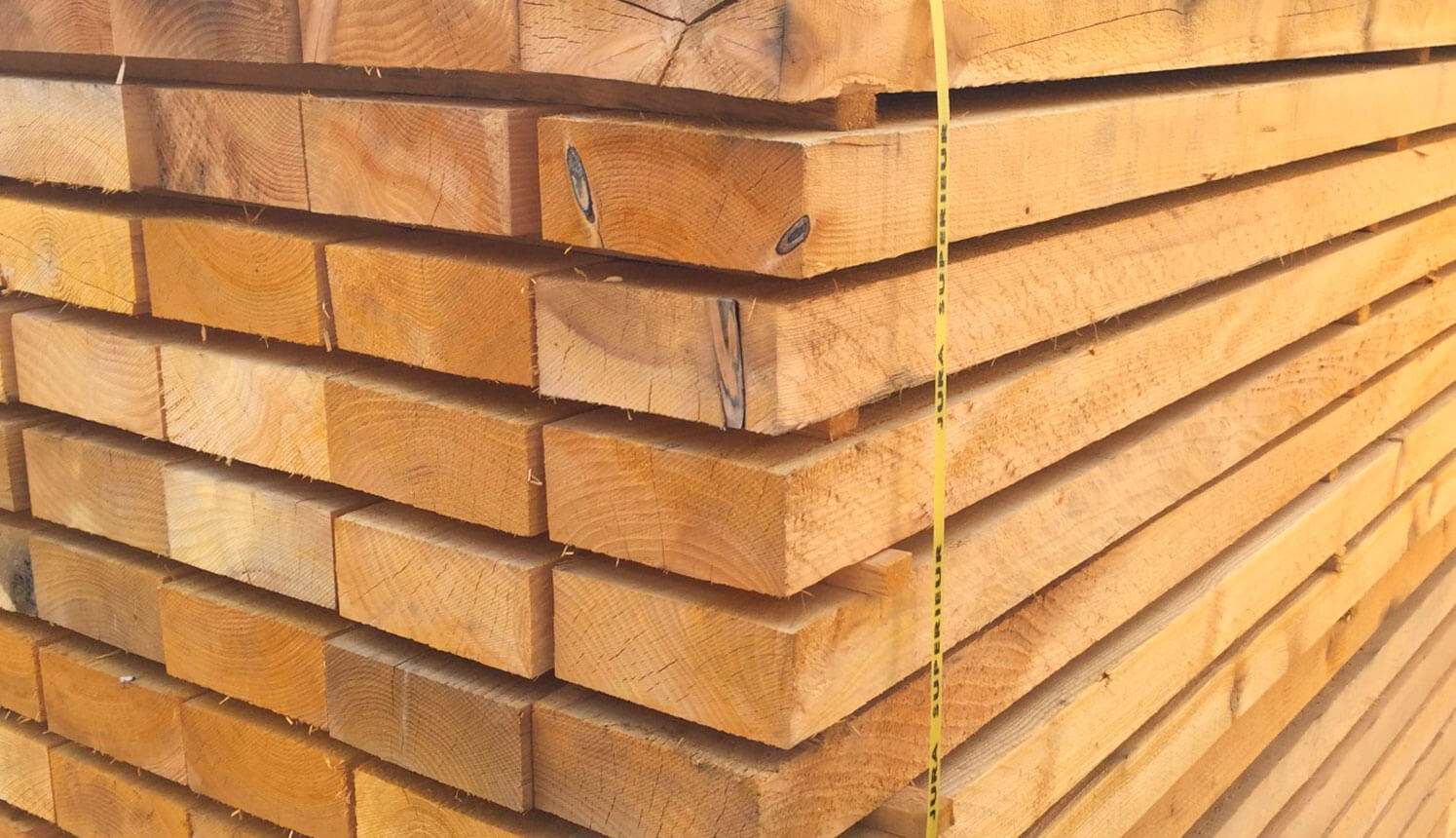 Bastaings traités classe 2 pour charpente.